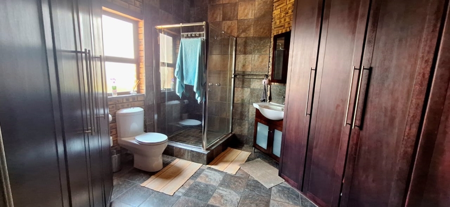 10 Bedroom Property for Sale in Swartruggens North West